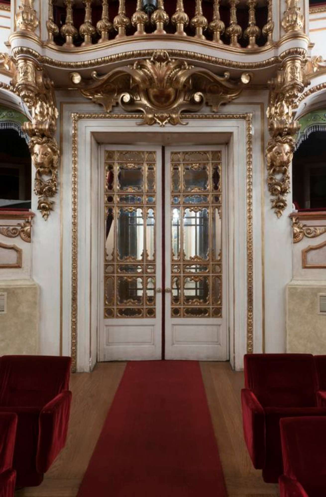 Piacenza, Teatro Municipale, ingresso alla sala teatrale (foto Andrea Scardova, IBC) 2016